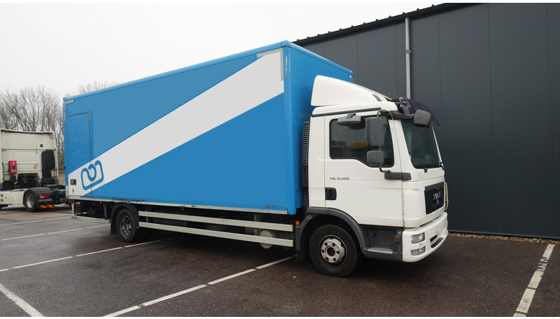 MAN TGL 12.220 closed box truck - Box truck: picture 4 MAN TGL 12.220 closed box truck - Box truck: picture 4