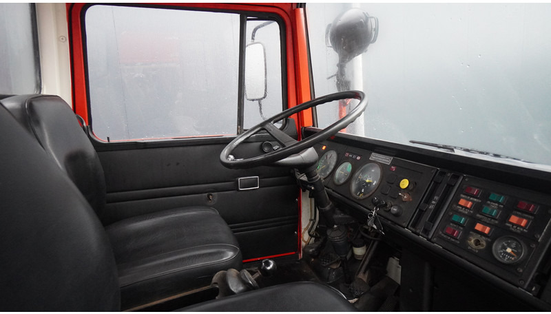 Mercedes-Benz 809 FIRE LADDER TRUCK 13.100KM MANUAL GEARBOX - Fire truck: picture 5 Mercedes-Benz 809 FIRE LADDER TRUCK 13.100KM MANUAL GEARBOX - Fire truck: picture 5