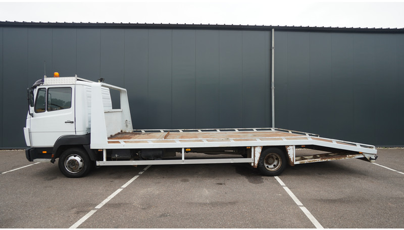 Mercedes-Benz 814 machine transporter truck - Autotransporter truck: picture 1 Mercedes-Benz 814 machine transporter truck - Autotransporter truck: picture 1