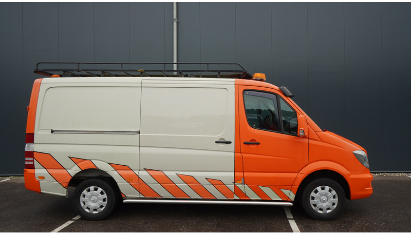 Mercedes-Benz Sprinter 309 CLOSED BOX - Closed box van: picture 2 Mercedes-Benz Sprinter 309 CLOSED BOX - Closed box van: picture 2