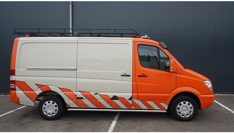 Mercedes-Benz Sprinter 309 CLOSED BOX - Closed box van: picture 2 Mercedes-Benz Sprinter 309 CLOSED BOX - Closed box van: picture 2
