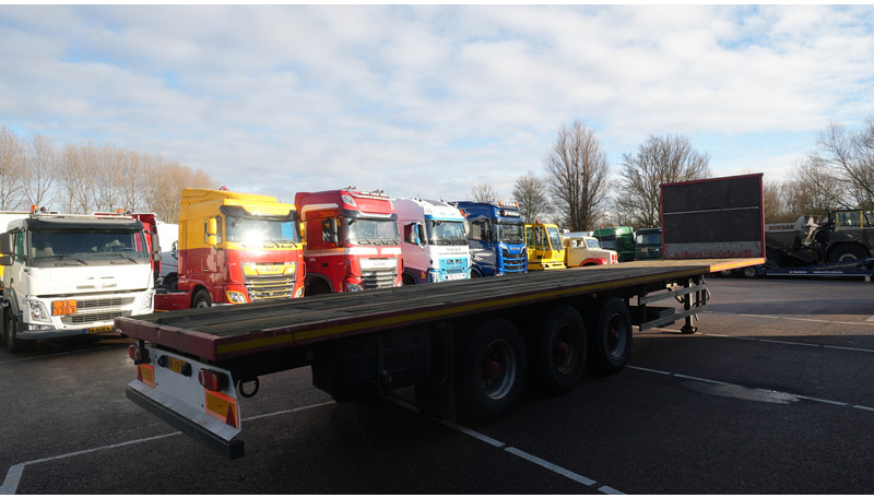 Netam-Fruehauf Flatbed trailer - Dropside/ Flatbed semi-trailer: picture 5 Netam-Fruehauf Flatbed trailer - Dropside/ Flatbed semi-trailer: picture 5