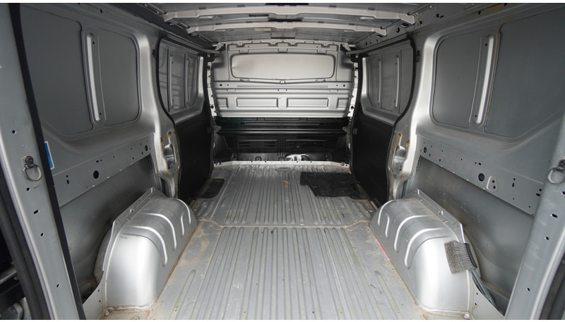 Renault Trafic 95 70KW AIRCO - Closed box van: picture 5 Renault Trafic 95 70KW AIRCO - Closed box van: picture 5