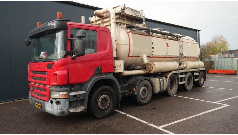 Scania P 380 – 10x4 blow and suck truck - Tanker truck: picture 3 Scania P 380 – 10x4 blow and suck truck - Tanker truck: picture 3