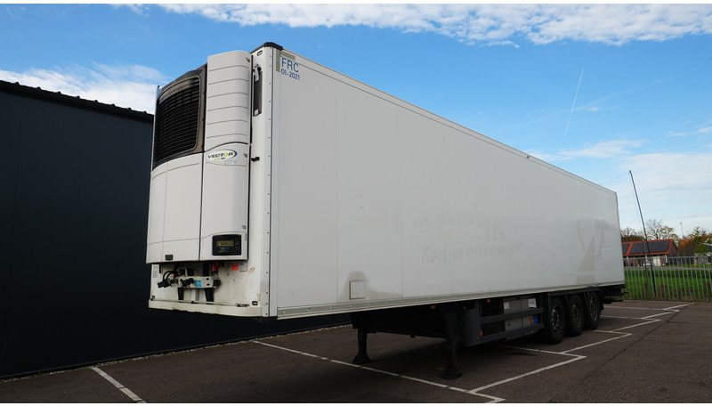 Schmitz Cargobull 3 AXLE FRIGO TRAILER - Refrigerator semi-trailer: picture 2 Schmitz Cargobull 3 AXLE FRIGO TRAILER - Refrigerator semi-trailer: picture 2