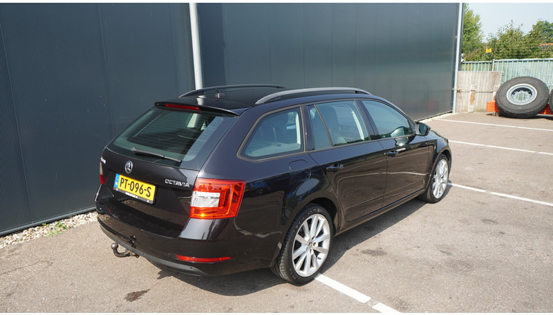 Minibus, Passenger van Škoda Octavia COMBI 1.6TDI DSG 85KW GREENTECH AMBITION BUSINESS: picture 9 Minibus, Passenger van Škoda Octavia COMBI 1.6TDI DSG 85KW GREENTECH AMBITION BUSINESS: picture 9