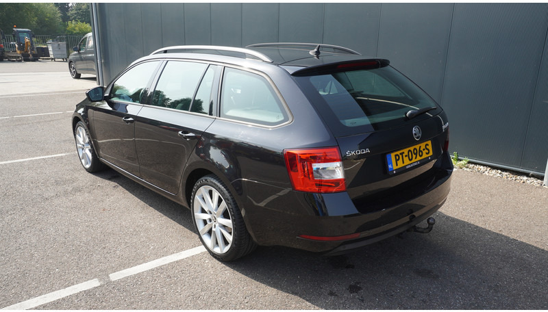 Minibus, Passenger van Škoda Octavia COMBI 1.6TDI DSG 85KW GREENTECH AMBITION BUSINESS: picture 8 Minibus, Passenger van Škoda Octavia COMBI 1.6TDI DSG 85KW GREENTECH AMBITION BUSINESS: picture 8