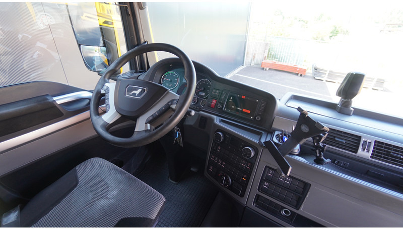 MAN TGX 26.500 6X2 EURO 6 - Tractor unit: picture 5 MAN TGX 26.500 6X2 EURO 6 - Tractor unit: picture 5