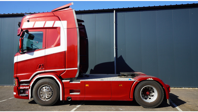 Scania R 450 TOPLINE EURO 6 RETARDER - Tractor unit: picture 1 Scania R 450 TOPLINE EURO 6 RETARDER - Tractor unit: picture 1