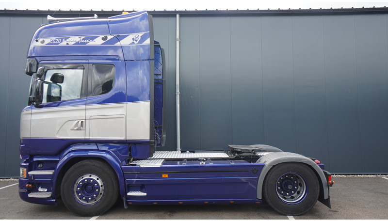 Scania R 520 V8 RETARDER TOPLINE ADR - Tractor unit: picture 1 Scania R 520 V8 RETARDER TOPLINE ADR - Tractor unit: picture 1