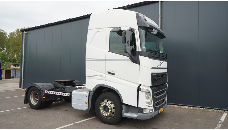Volvo FH 420 ADR GLOBETROTTER 808.000KM - Tractor unit: picture 4 Volvo FH 420 ADR GLOBETROTTER 808.000KM - Tractor unit: picture 4
