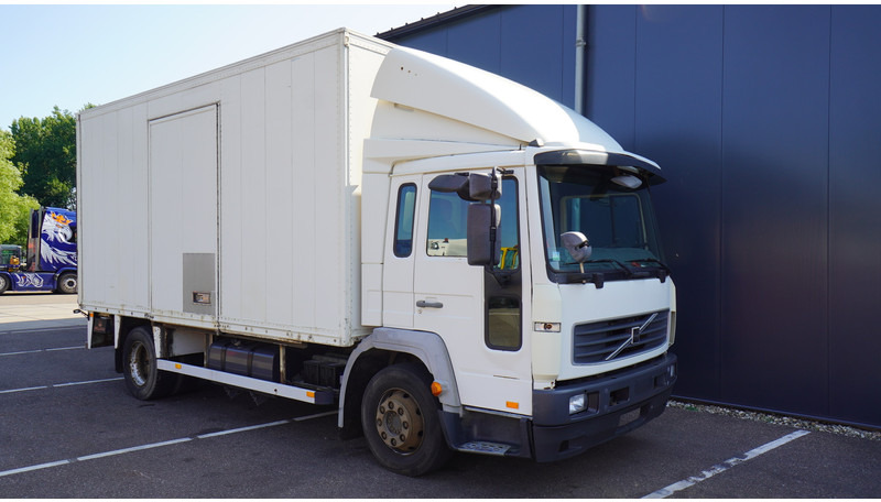 Volvo FL 6.220 CLOSED BOX 444.000KM MANUAL GEARBOX - Box truck: picture 4 Volvo FL 6.220 CLOSED BOX 444.000KM MANUAL GEARBOX - Box truck: picture 4
