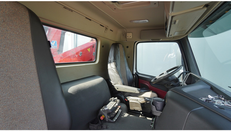 Crane truck Volvo FMX 460 8X4 OPEN BOX WITH HIAB X-HIPRO 232 E-3 CRANE: picture 8