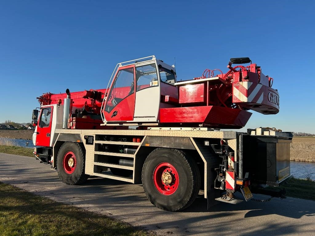 Grove GMK 2035 E - All terrain crane: picture 5 Grove GMK 2035 E - All terrain crane: picture 5
