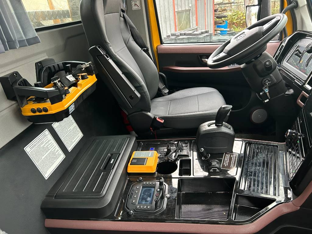 XCMG XCA60_EV - All terrain crane: picture 3 XCMG XCA60_EV - All terrain crane: picture 3