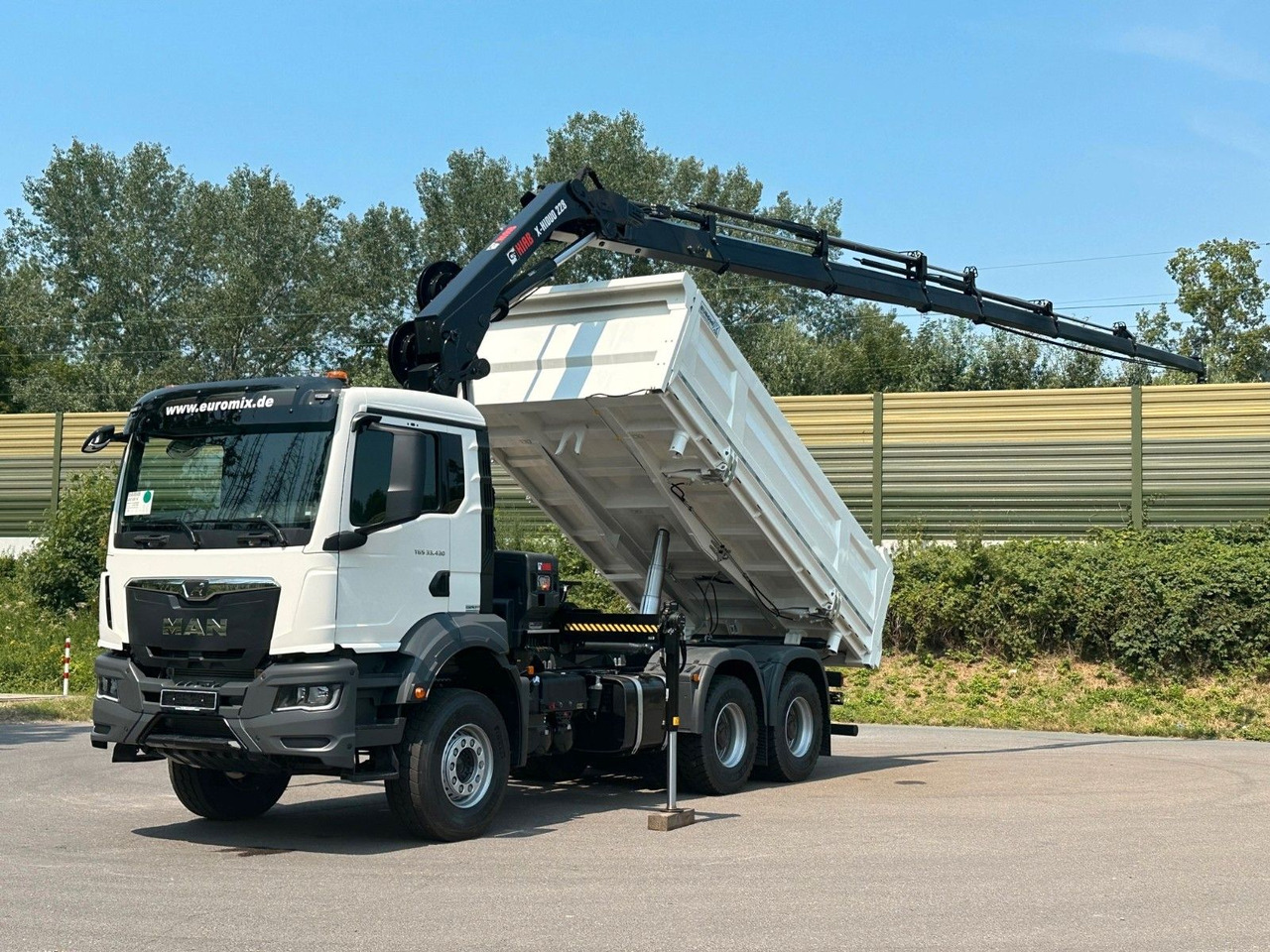 MAN TGS 33.440 6x4 /3-Seiten- Kipper / HIAB 228-6 - Tipper, Crane truck: picture 5 MAN TGS 33.440 6x4 /3-Seiten- Kipper / HIAB 228-6 - Tipper, Crane truck: picture 5