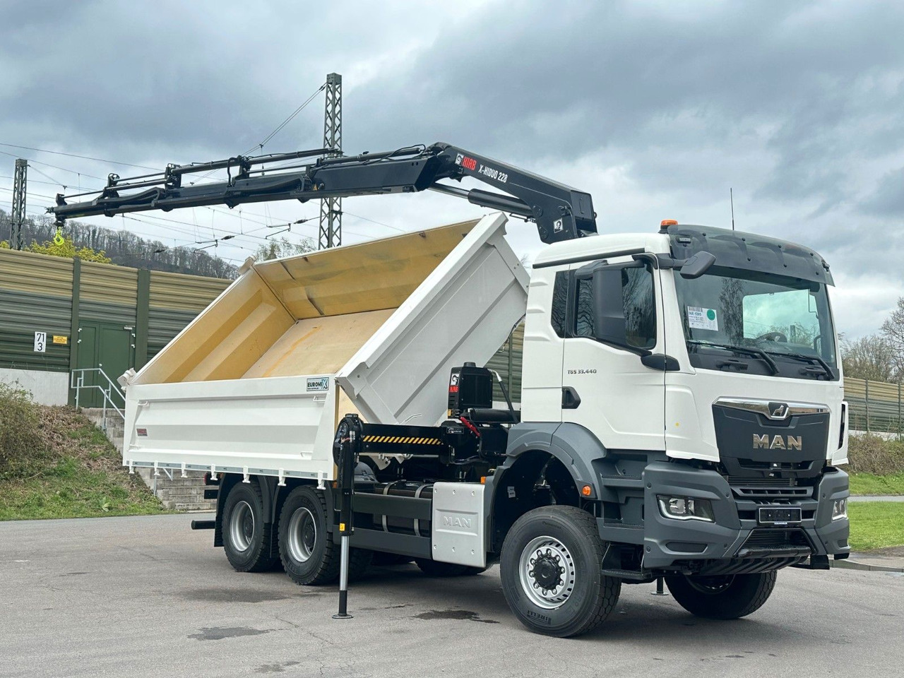 Tipper, Crane truck MAN TGS 33.440 6x6 /3-Seiten- Kipper /  HIAB 228-4: picture 11