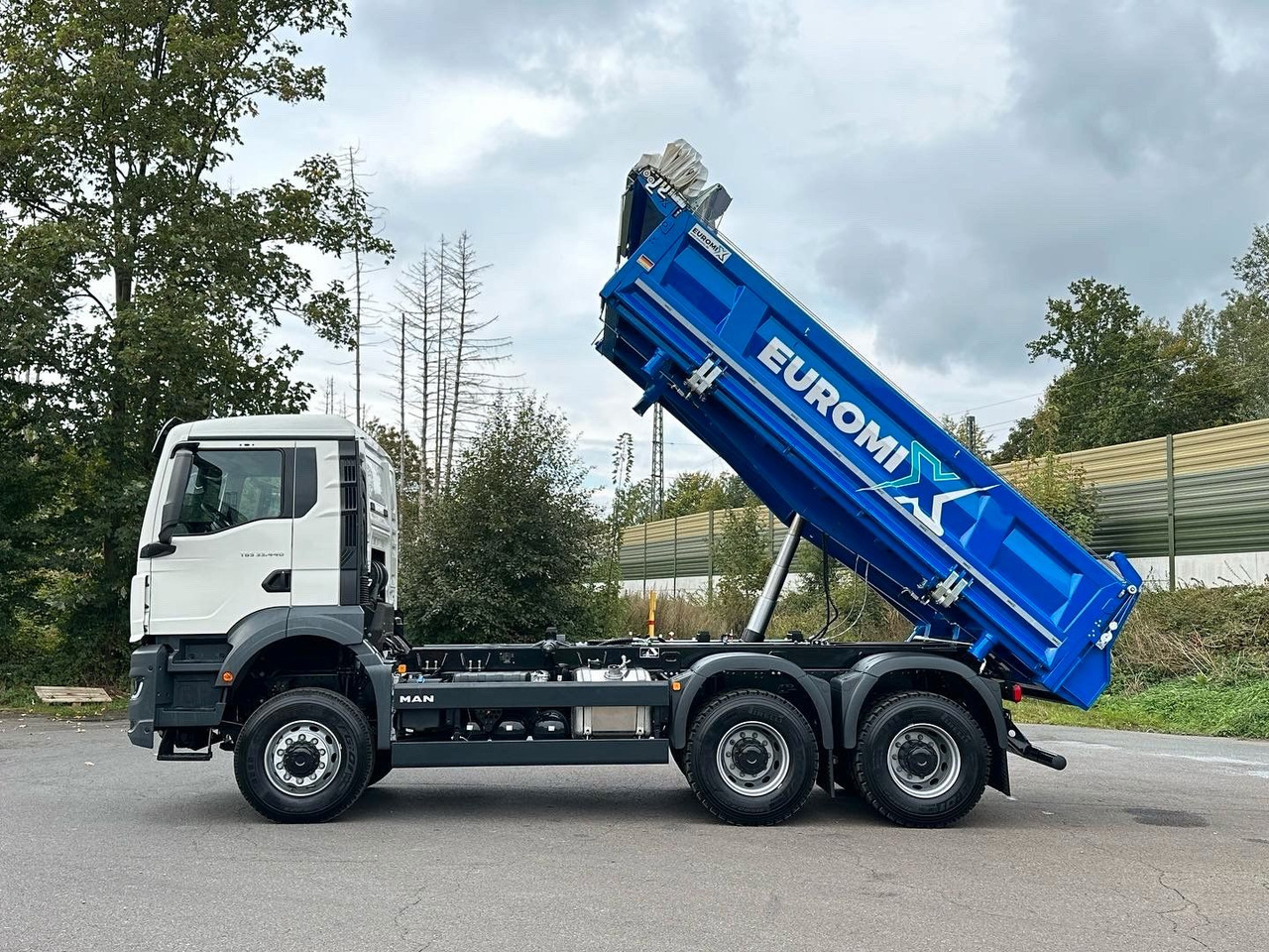 MAN TGS 33.440 6x6 /Euro6 3-Seiten-Kipper EuromixMTP - Tipper: picture 1 MAN TGS 33.440 6x6 /Euro6 3-Seiten-Kipper EuromixMTP - Tipper: picture 1