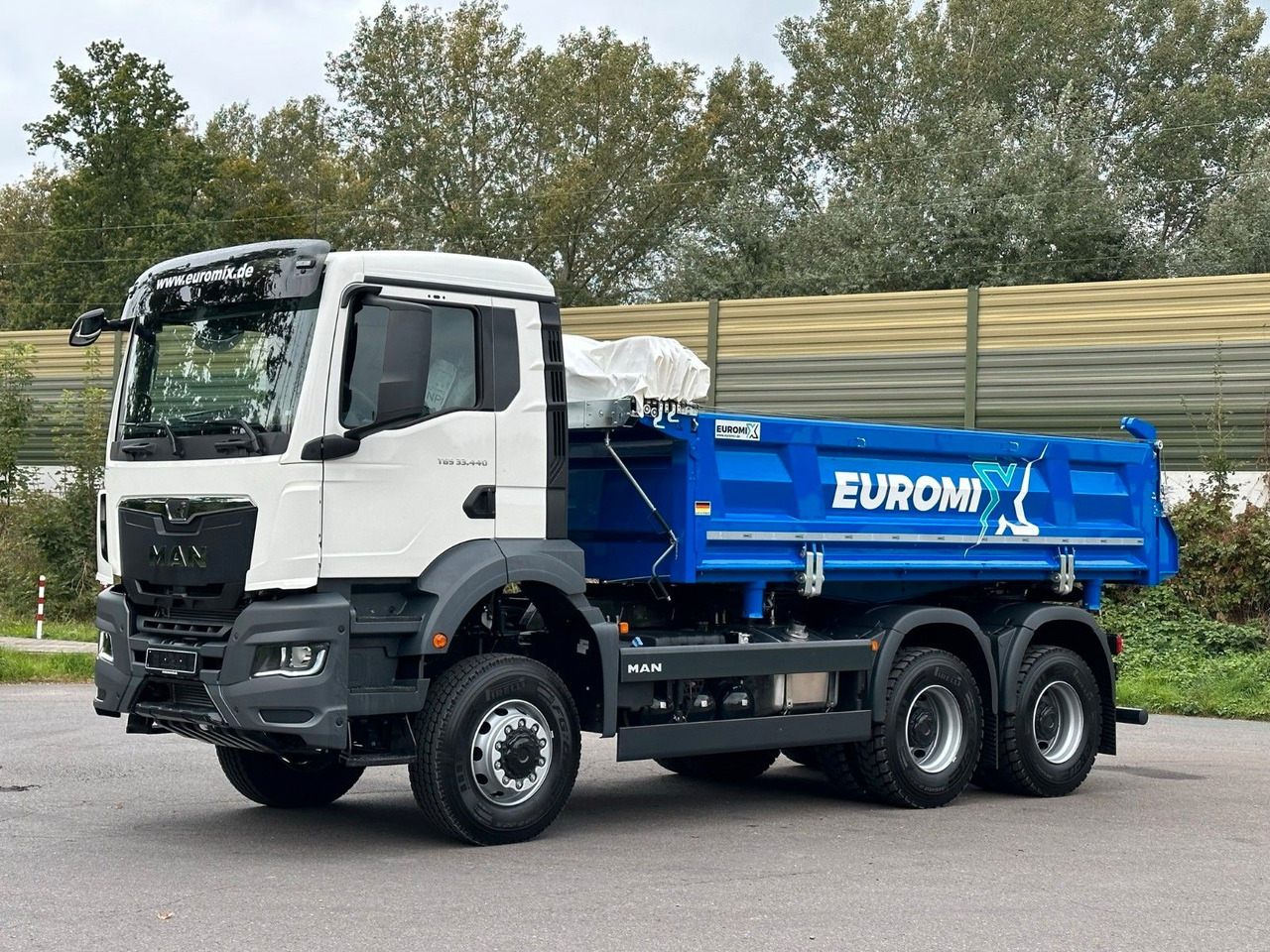 Tipper MAN TGS 33.440 6x6 /Euro6 3-Seiten-Kipper EuromixMTP: picture 17