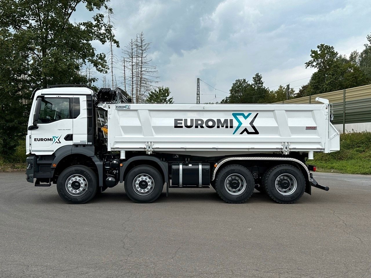 MAN TGS 35.480 8x4 EuromixMTP 3-Seiten-Kipper - Tipper: picture 2 MAN TGS 35.480 8x4 EuromixMTP 3-Seiten-Kipper - Tipper: picture 2