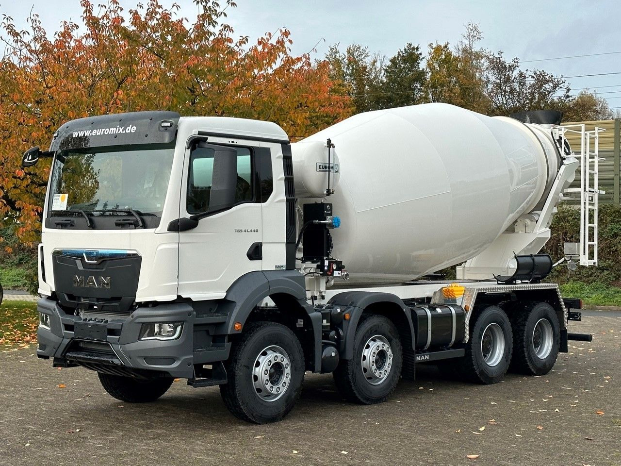 MAN TGS 41.440 8x4 /Euro6e Euromix EM 10 L - Concrete mixer truck: picture 3 MAN TGS 41.440 8x4 /Euro6e Euromix EM 10 L - Concrete mixer truck: picture 3