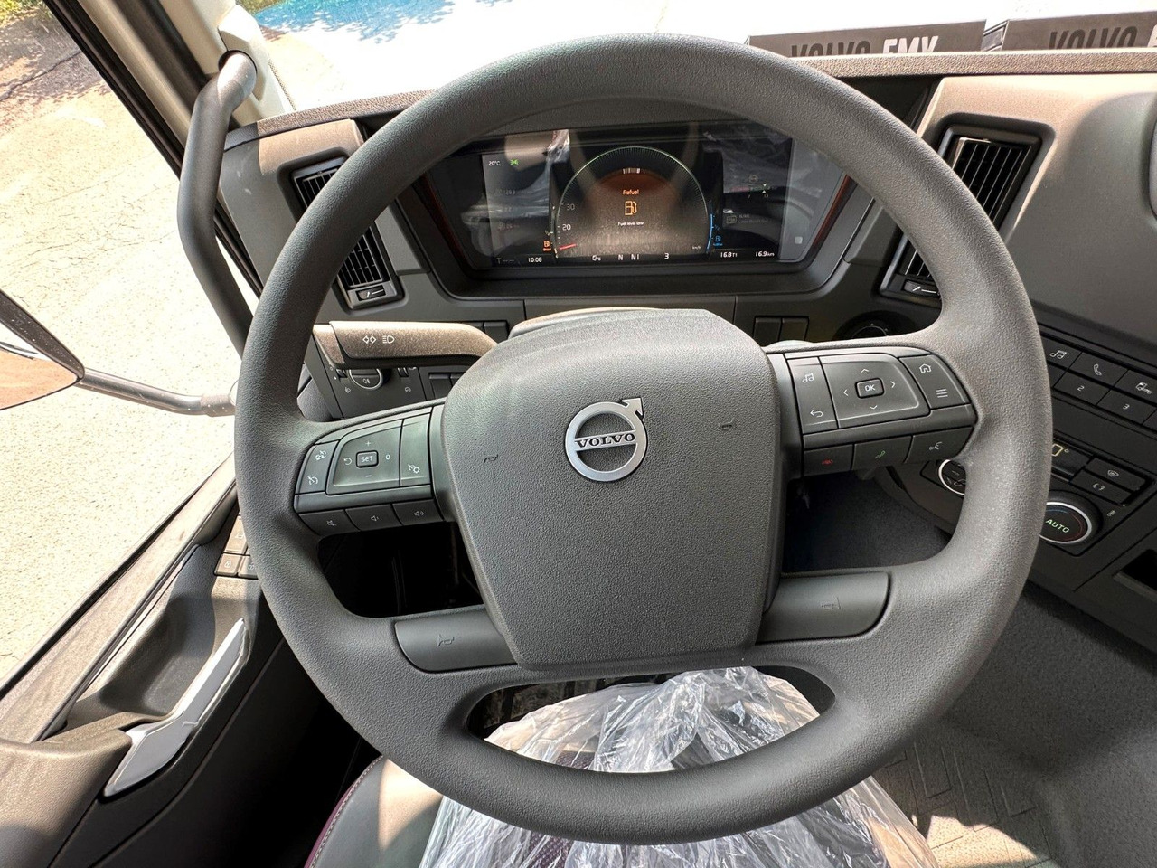 Volvo FMX 460 8x4 / EuromixMTP  EM 9 L Euro6e leasing Volvo FMX 460 8x4 / EuromixMTP  EM 9 L Euro6e: picture 17