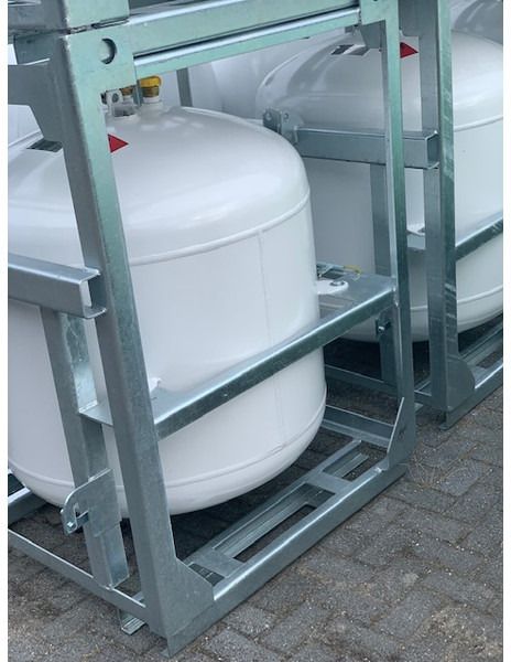 De Visser ADR LPG GASTANK 760 LITER FULL FRAME - Fuel tank for Truck: picture 3 De Visser ADR LPG GASTANK 760 LITER FULL FRAME - Fuel tank for Truck: picture 3