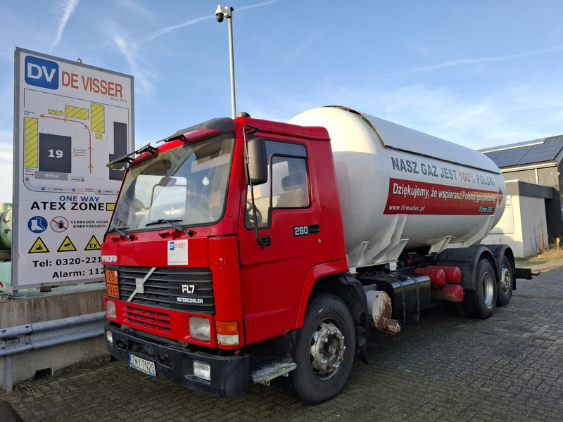 Volvo FL7 260 6x2 21550 Liter Gas tank truck ID 2.171 - Tanker truck: picture 1 Volvo FL7 260 6x2 21550 Liter Gas tank truck ID 2.171 - Tanker truck: picture 1