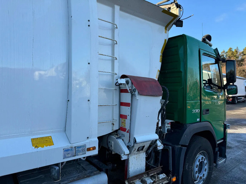 Garbage truck Volvo FM 330 RHD, 2-compart, & tipper, 2014: picture 10
