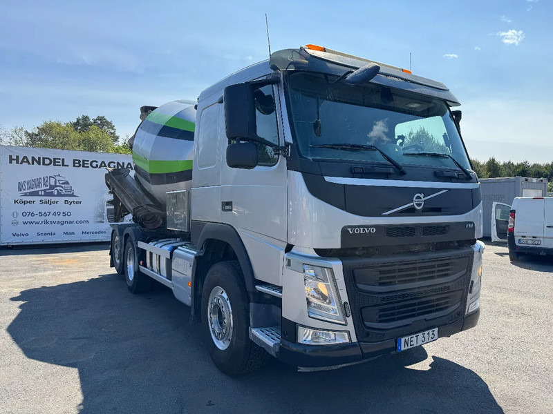 Volvo FM 370 6x2*4, 8m3 Mixer with Hyrdaul.-slide, 2016 - Concrete mixer truck: picture 1 Volvo FM 370 6x2*4, 8m3 Mixer with Hyrdaul.-slide, 2016 - Concrete mixer truck: picture 1