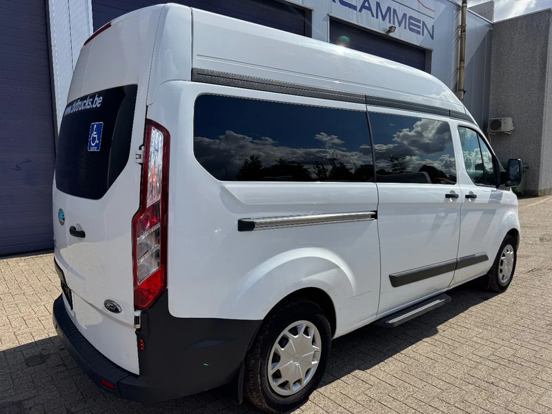 Ford **TRANSIT CUSTOM-9 SEATS-WHEELCHAIRLIFT-EURO6B** - Bus: picture 5 Ford **TRANSIT CUSTOM-9 SEATS-WHEELCHAIRLIFT-EURO6B** - Bus: picture 5
