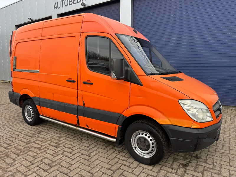 Mercedes-Benz Sprinter 310 310 - Panel van: picture 3 Mercedes-Benz Sprinter 310 310 - Panel van: picture 3