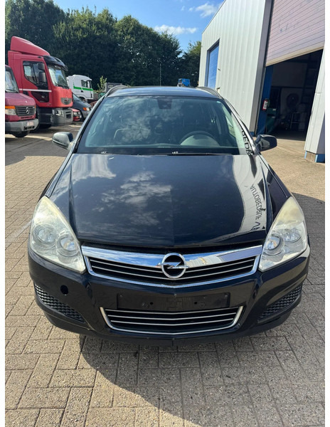Opel Astra **1700CDTI-AIRCO-EURO 4** - Estate car: picture 2 Opel Astra **1700CDTI-AIRCO-EURO 4** - Estate car: picture 2