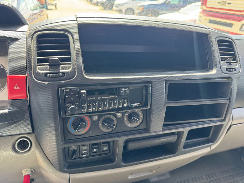 Closed box van Renault Maxity 130: picture 20