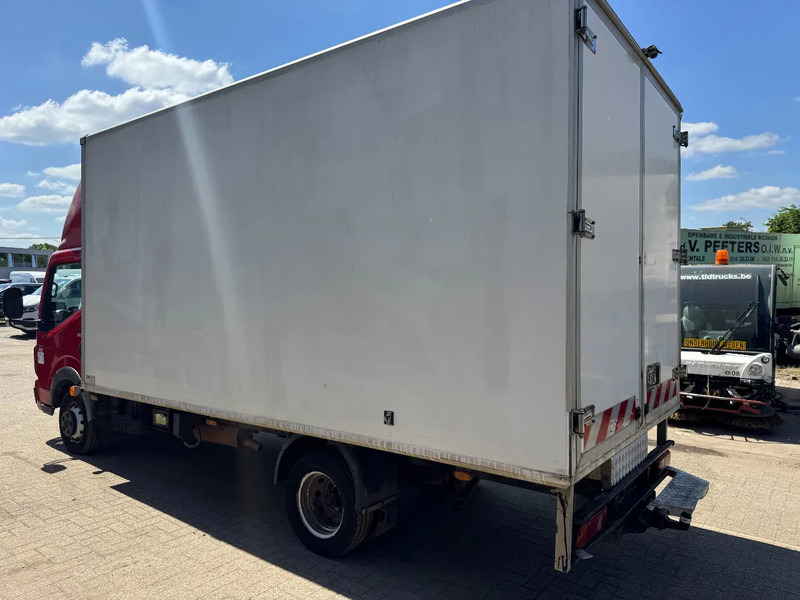 Closed box van Renault Maxity 130: picture 9