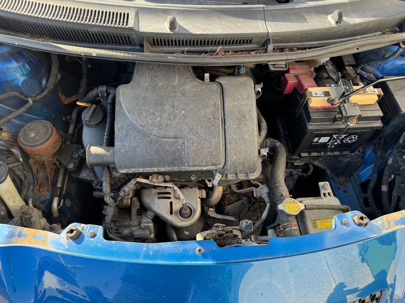 Hatchback Toyota Yaris **PETROL-ESSENCE-AC**: picture 14
