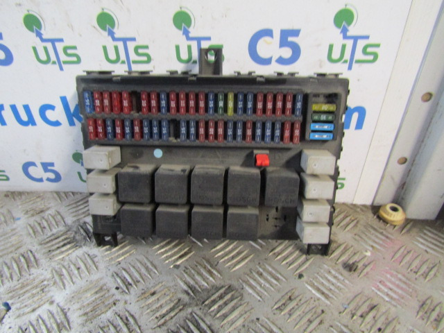DAF CF 85 FUSE BOARD P/NO 1452112/518685102/01 - Electrical system for Truck: picture 1 DAF CF 85 FUSE BOARD P/NO 1452112/518685102/01 - Electrical system for Truck: picture 1