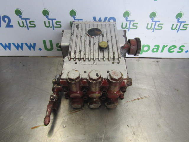 JOHNSTON VT650 HIGH PRESSURE WATER JETTING PUMP - Coolant pump for Municipal/ Special vehicle: picture 1 JOHNSTON VT650 HIGH PRESSURE WATER JETTING PUMP - Coolant pump for Municipal/ Special vehicle: picture 1
