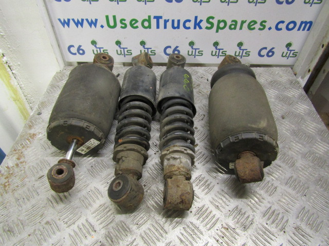 MAN TGS 440 TRACTOR UNIT (SET OF 4) CABSHOCKS P/NO 81.41722.6068 / 6073 - Cab and interior for Truck: picture 1 MAN TGS 440 TRACTOR UNIT (SET OF 4) CABSHOCKS P/NO 81.41722.6068 / 6073 - Cab and interior for Truck: picture 1