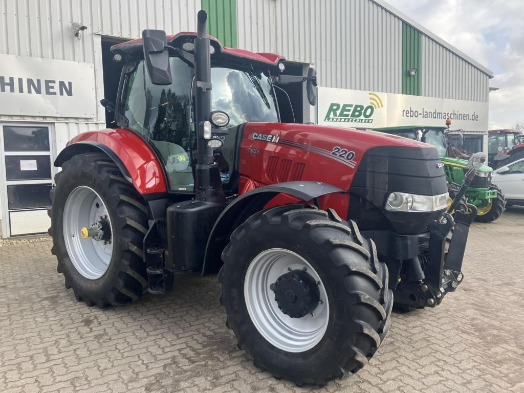 Case IH PUMA 220 - Farm tractor: picture 1 Case IH PUMA 220 - Farm tractor: picture 1