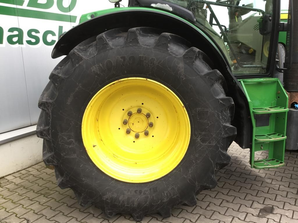 Farm tractor John Deere 6150R: picture 6