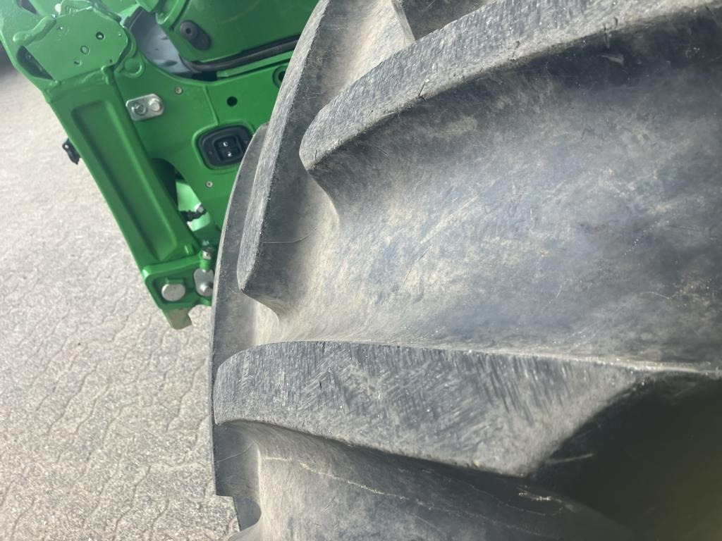 John Deere 6R 185 - Farm tractor: picture 3 John Deere 6R 185 - Farm tractor: picture 3