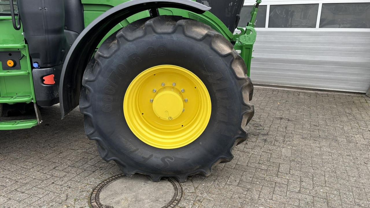 John Deere 6R215 leasing John Deere 6R215: picture 16
