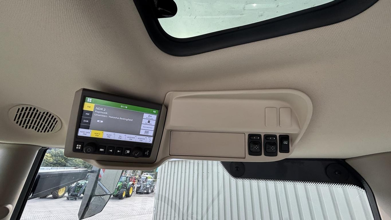 New Farm tractor John Deere 6R215: picture 7