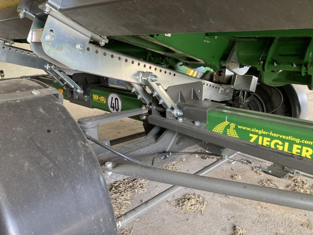 John Deere HD35X - Combine harvester: picture 4 John Deere HD35X - Combine harvester: picture 4