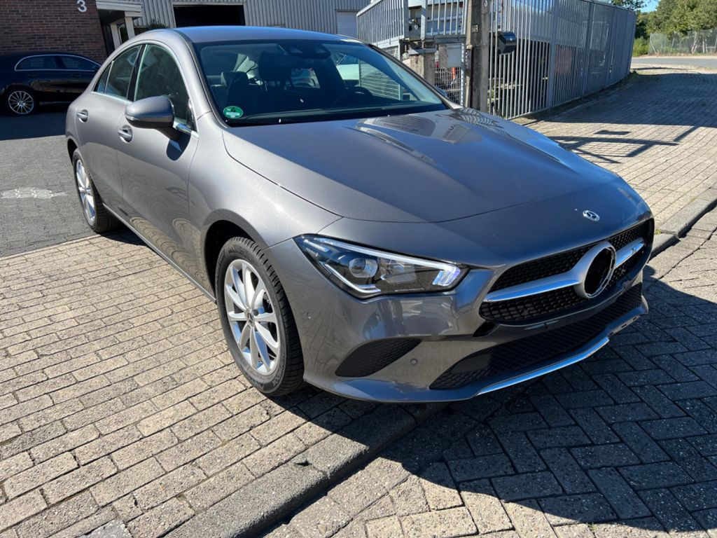 Mercedes-Benz CLA 180 4.500 KM NAVI-LED - Grosse Bildschirm - Car: picture 1 Mercedes-Benz CLA 180 4.500 KM NAVI-LED - Grosse Bildschirm - Car: picture 1