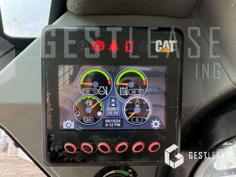 Skid steer loader Caterpillar 236D: picture 13