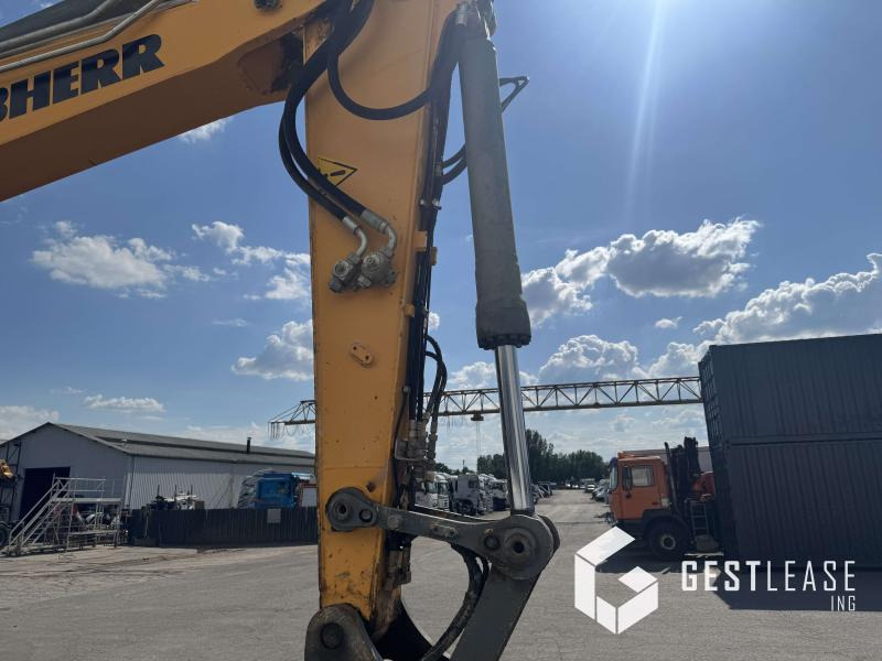 Liebherr R922SLC - Crawler excavator: picture 5 Liebherr R922SLC - Crawler excavator: picture 5