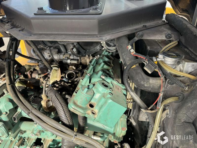 Wheel loader Volvo L30G: picture 12