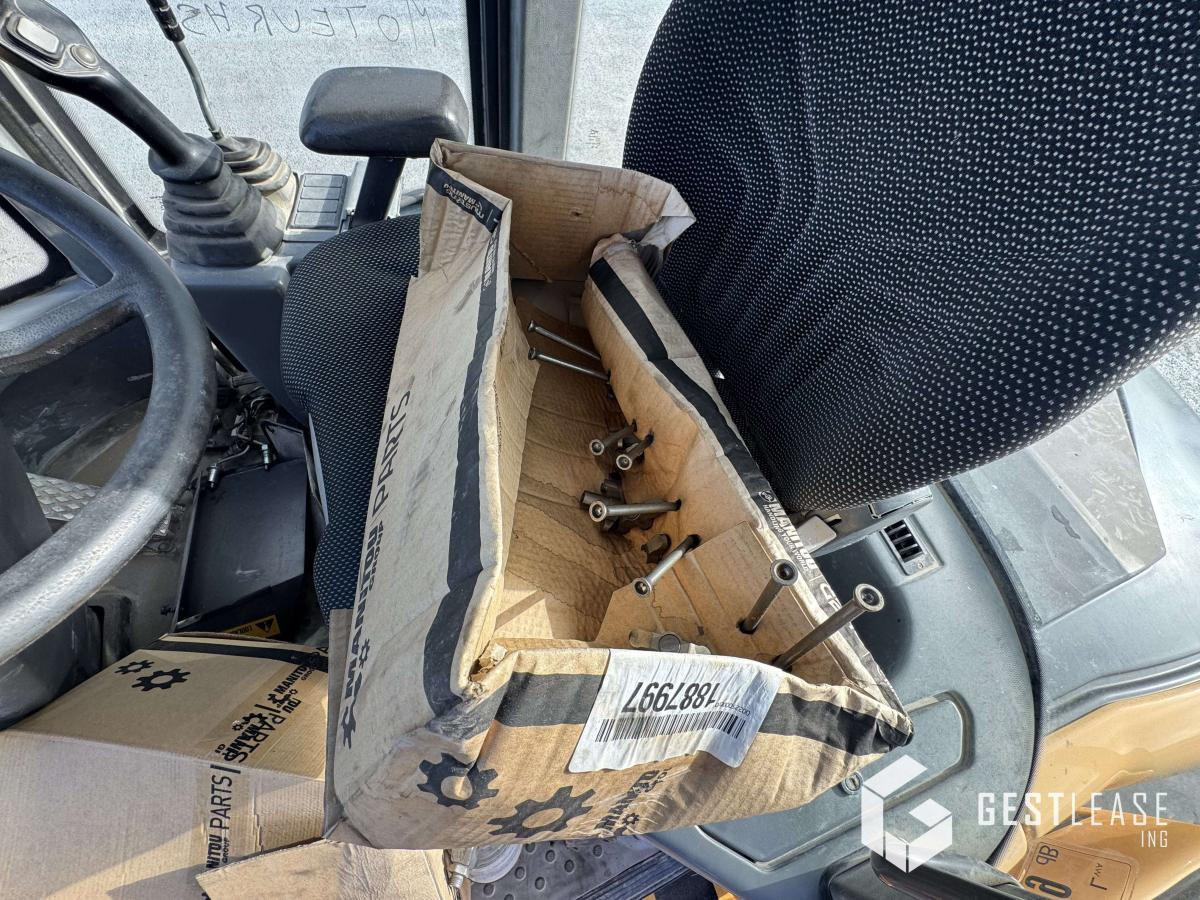 Wheel loader Volvo L30G: picture 15